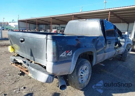 2004 Chevrolet Silverado K2500 Heavy Duty from USA, damaged, VIN 1GCHK23274F262431